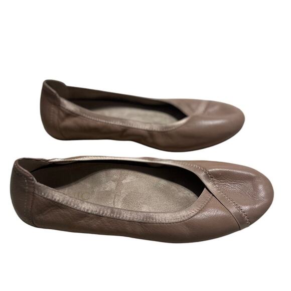 Vionic Caroll Leather Ballet Flats Women's Size 7 Tan Slip On Neutral Shoes - Picture 1 of 9